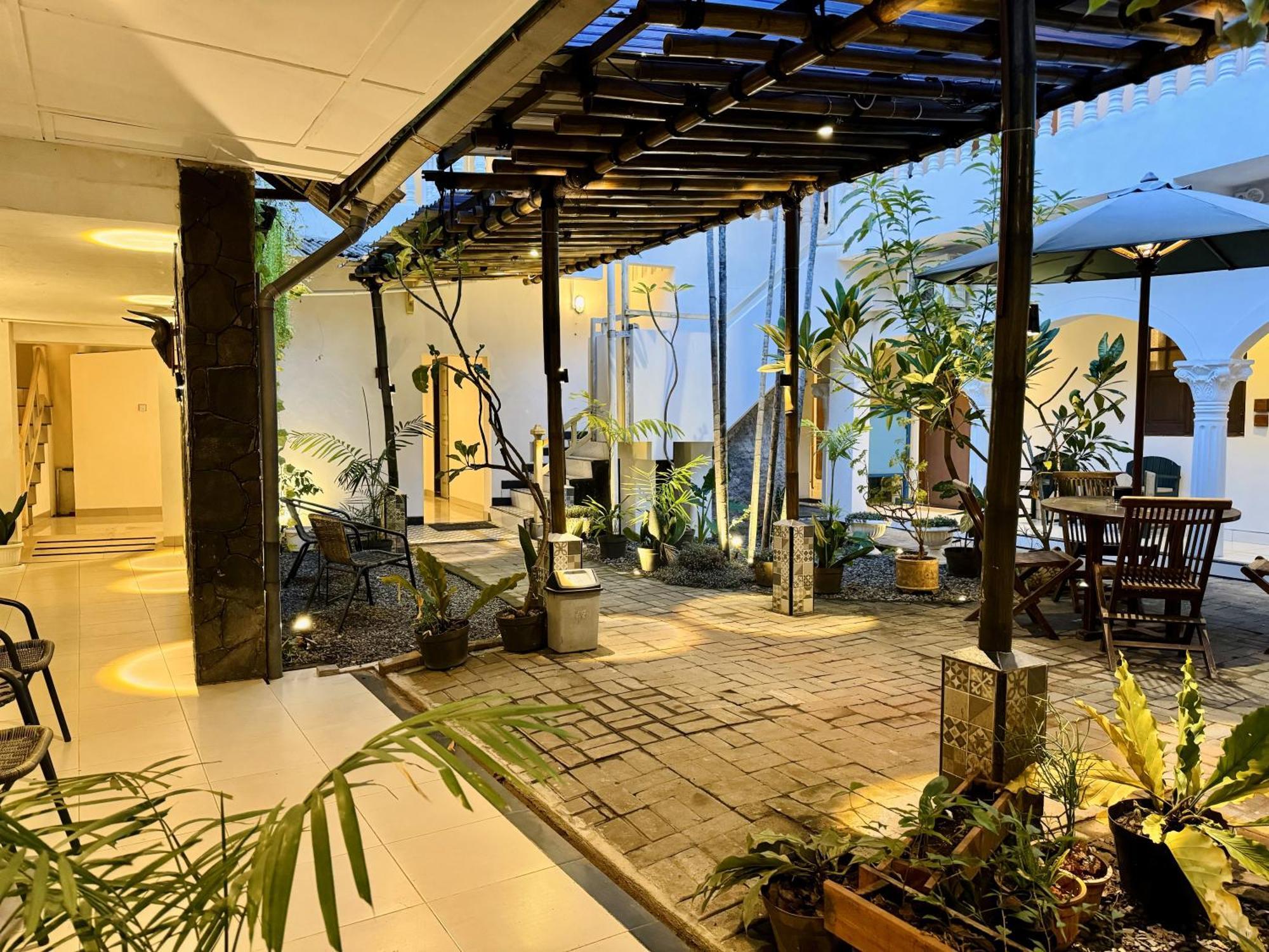 The Raden Patah Heritage Kota Lama スマラン エクステリア 写真