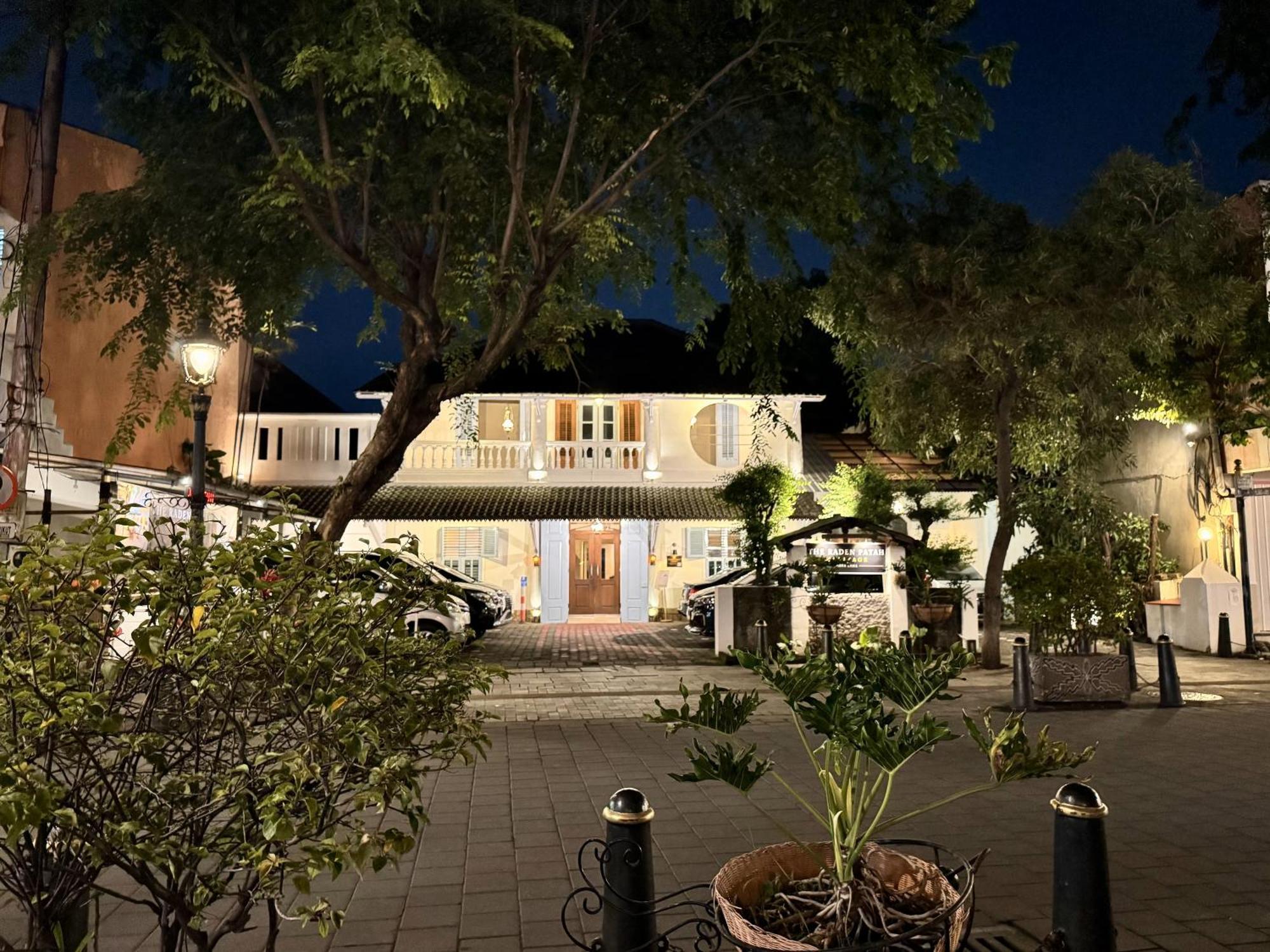 The Raden Patah Heritage Kota Lama スマラン エクステリア 写真